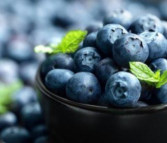 tea and berries